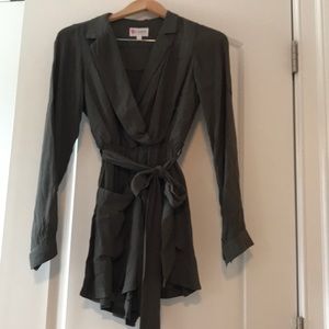 Long sleeve romper with pockets